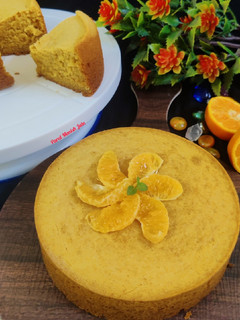 ऑरेंज स्पॉन्ज केक (orange sponge cake recipe in Hindi) रेसिपी मुख्य फोटो
