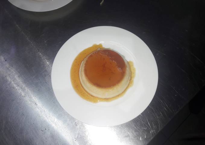 Crème renversée au caramel