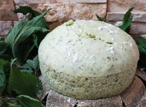 Foto di Torta con ortiche cotta a vapore