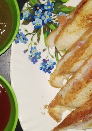 A picture of Mayonnaise grilled sandwich.