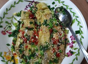 Hình của món Cà tím nướng mỡ hành.