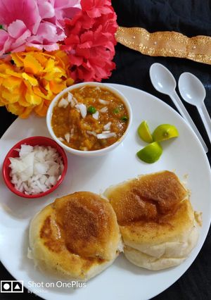 A picture of Pavbhaji.
