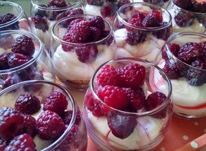 Una foto de Cheesecake shots de frambuesas
