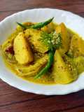 BENGALI STYLE TANGY GREEN TOMATO CURRY WITH MUSTARD SAUCE /KANCHA TOMATOR SORSHE JHAL