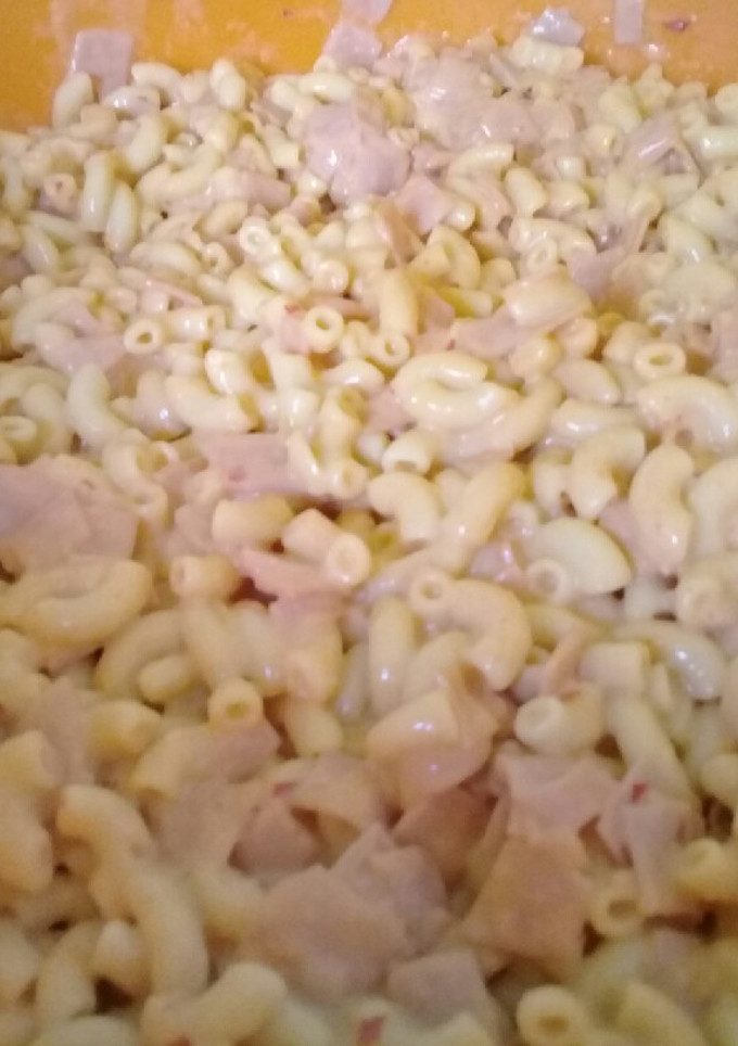 Una foto de Ensalada de coditos con jamón 🍽