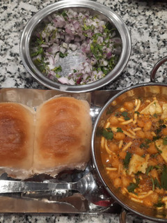 A picture of Misal pav.