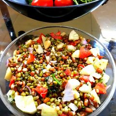 A picture of Sprouted Moong Moth Chaat.