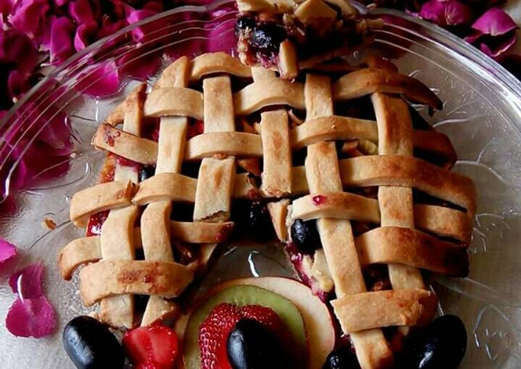 Recipe of Favorite Mix Fruit Pie