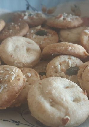 A picture of Pumpkin seed sugarless shortbread ☺.