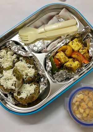 A picture of Vegetable Muffins and Paneer Tikka.