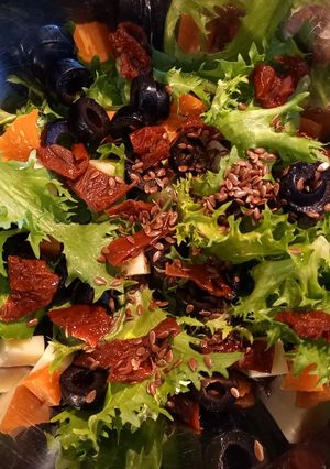 Une photo de Salade composée pour accompagner le BBQ !