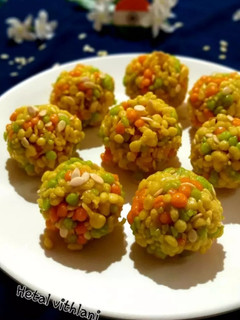 A picture of Bundi ke ladoo.