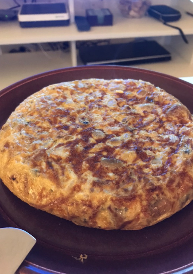 Una foto de Tortilla de coliflor y champiñones