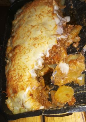 Una foto de Pastel de patata y carne gratinado
