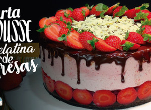 Foto principal de Tarta de mousse y gelatina de fresas (TARTA SIN HORNO)