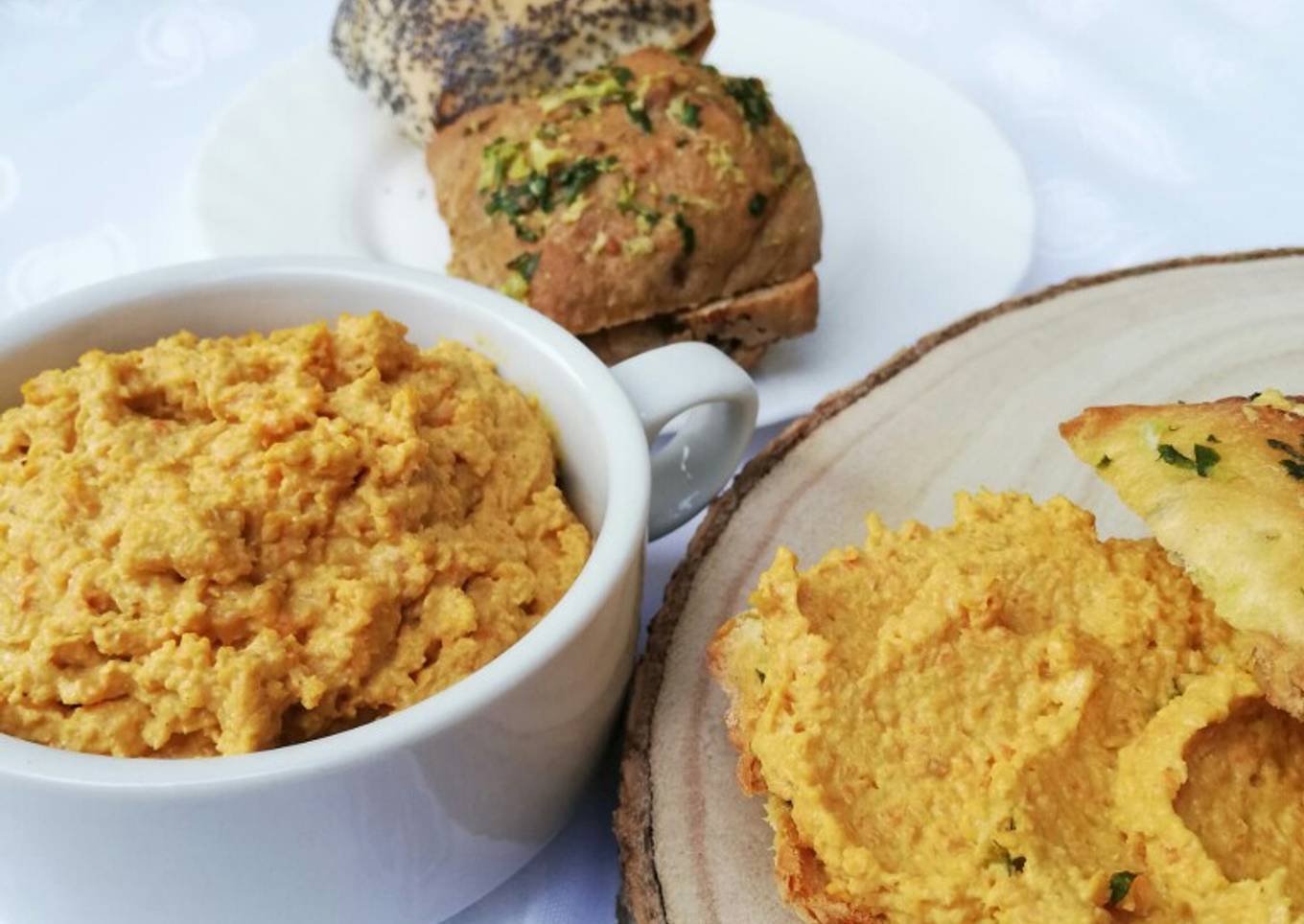Paté vegano de zanahorias asadas y crema de cacahuete