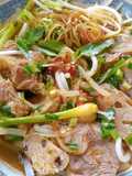 Bún Bò Huế (Bắp bò,sườn bò và chả lụa)
