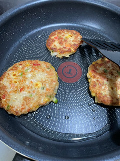 洋蔬豬肉漢堡排（一歲寶寶可吃） 的食譜成品照片