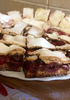 Meggyes-cseresznyés sütemény recept fotója