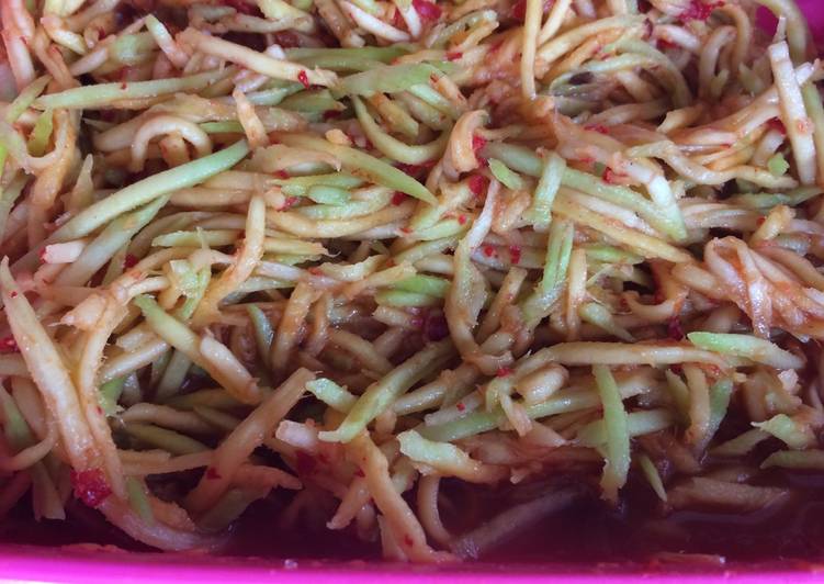 Asinan mangga muda serut