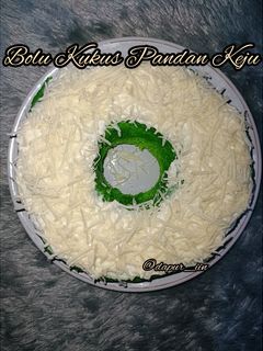 Foto resep 149. Bolu Kukus Pandan Keju