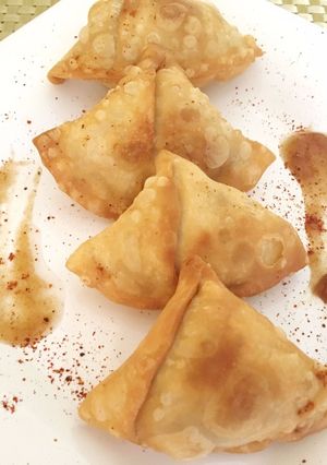 A picture of Aloo Samosa.
