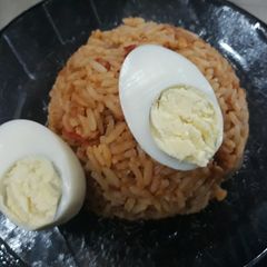 A picture of Jollof rice.
