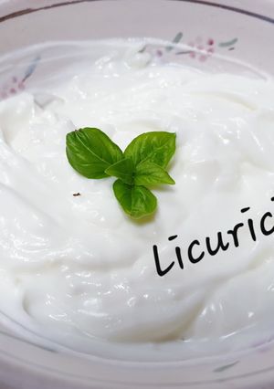 O poză a rețetei Sos de usturoi cu iaurt!.