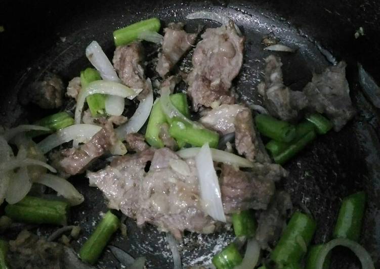 Tumis buncis daging iga