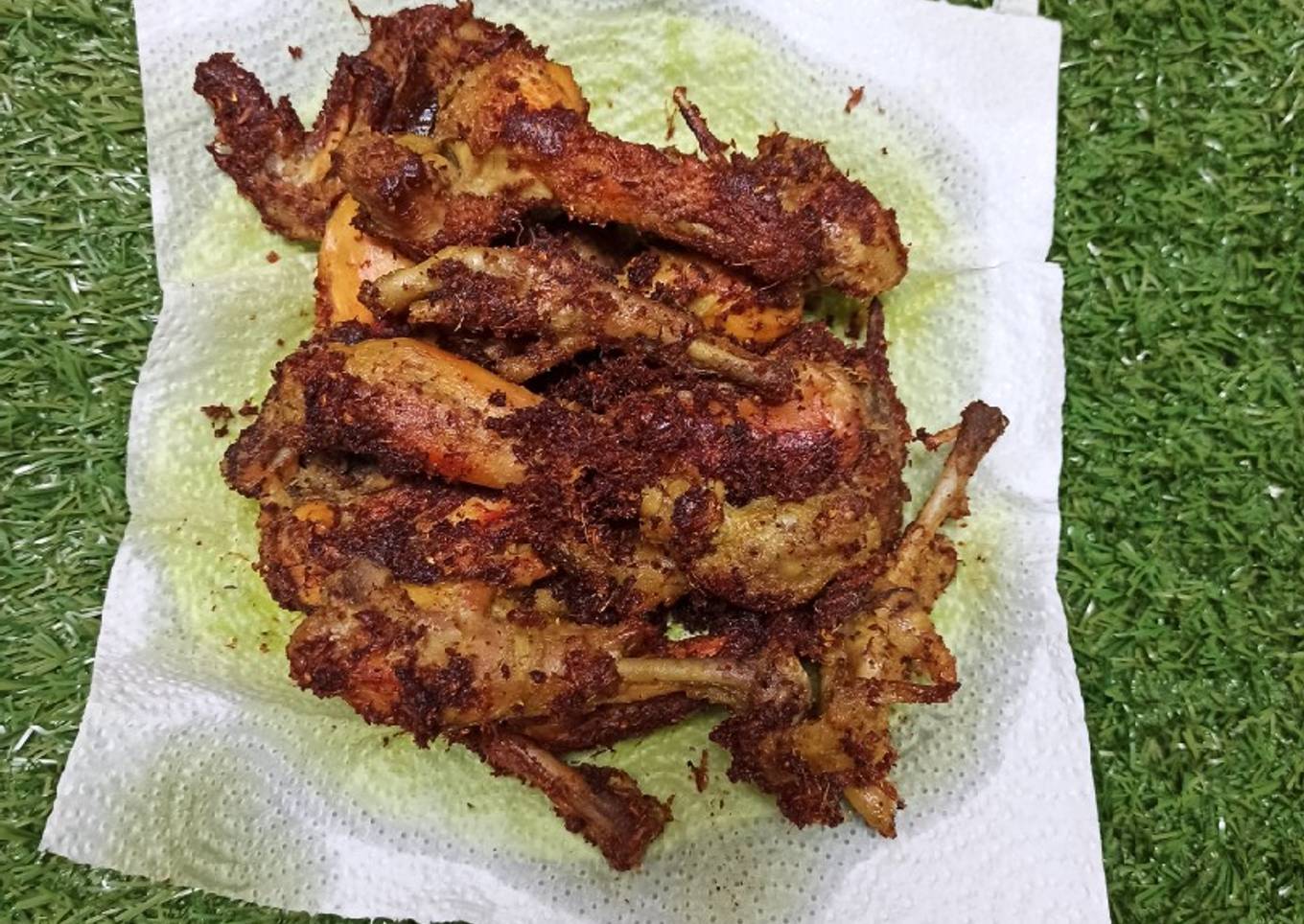 Ayam goreng bumbu kuning