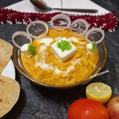 A picture of Creamy Shahi paneer.