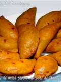 Empanadillas de masa casera, rellenas de tomate