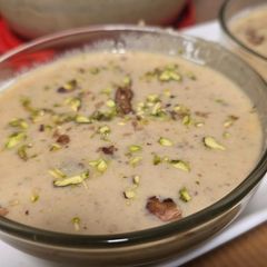 A picture of Phool makhana kheer premix & kheer.