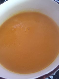 Una foto de Crema de zanahoria Fácil y Light 🥕