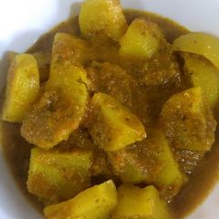 A picture of Tinda in green gravy.