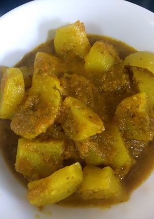 A picture of Tinda in green gravy.