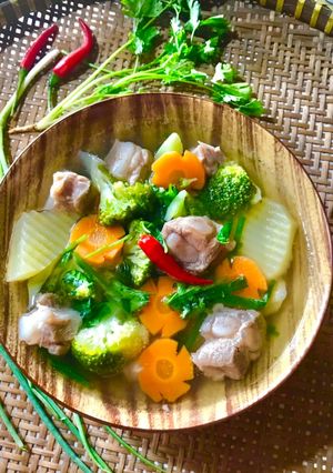Hình của món Canh sườn non rau củ.