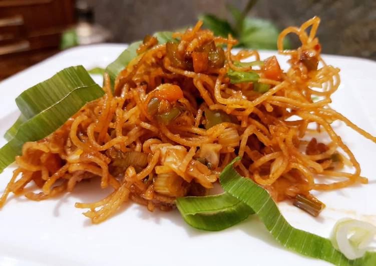 Chinese Bhel : Tangy &amp; Cruncy