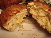 A picture of breaded chicken cutlet