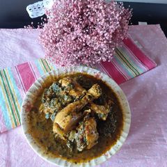 A picture of Chicken spinach with fenugreek leaves.