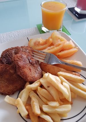 Una foto de Tortas de atún apanadas