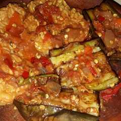 รูปของ Sambal Tempe Terong Penyet Edan