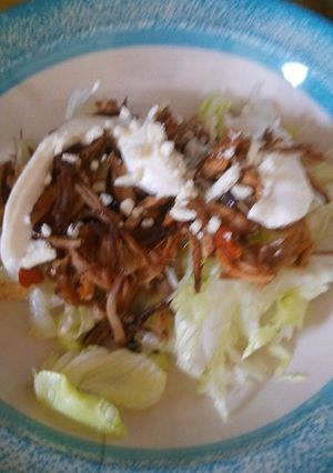 Una foto de Carne desebrada a mi estilo 😋