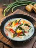 Sayur lodeh tahu kulit bumbu iris