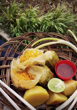 Foto resep siomay ayam with sambal pecel madiun