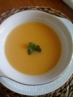Una foto de Crema de calabaza a la naranja