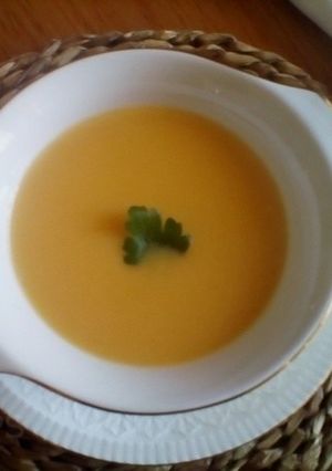 Una foto de Crema de calabaza a la naranja