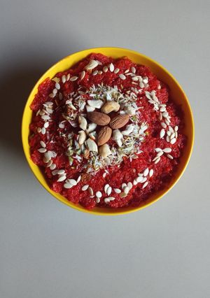 ગાજરનો હલવો (Gajar Halwa Recipe In Gujarati) રેસીપી મુખ્ય ફોટો