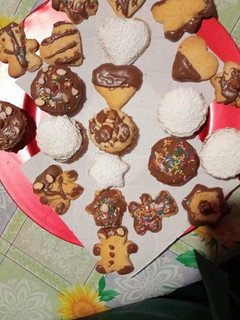 Una foto de Galletitas divertidas a mi manera 😘💜😍🤩💙🙃🫠❤️