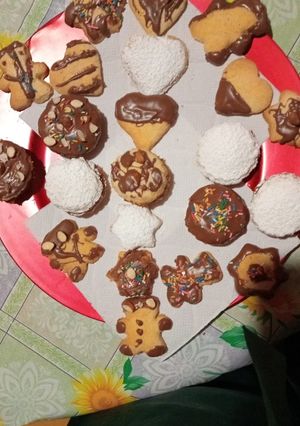 Una foto de Galletitas divertidas a mi manera 😘💜😍🤩💙🙃🫠❤️